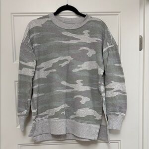 Aerie crew neck sweatshirt